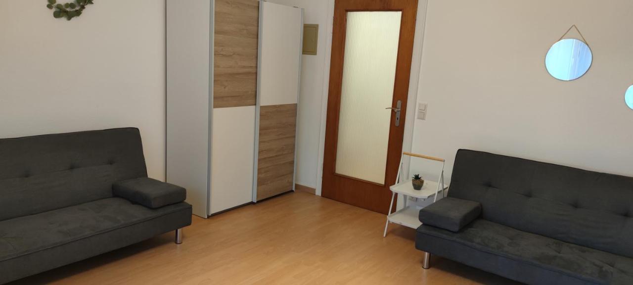 Schoene Und Optimal Gelegene Wohnung Og Weisskirchen Extérieur photo