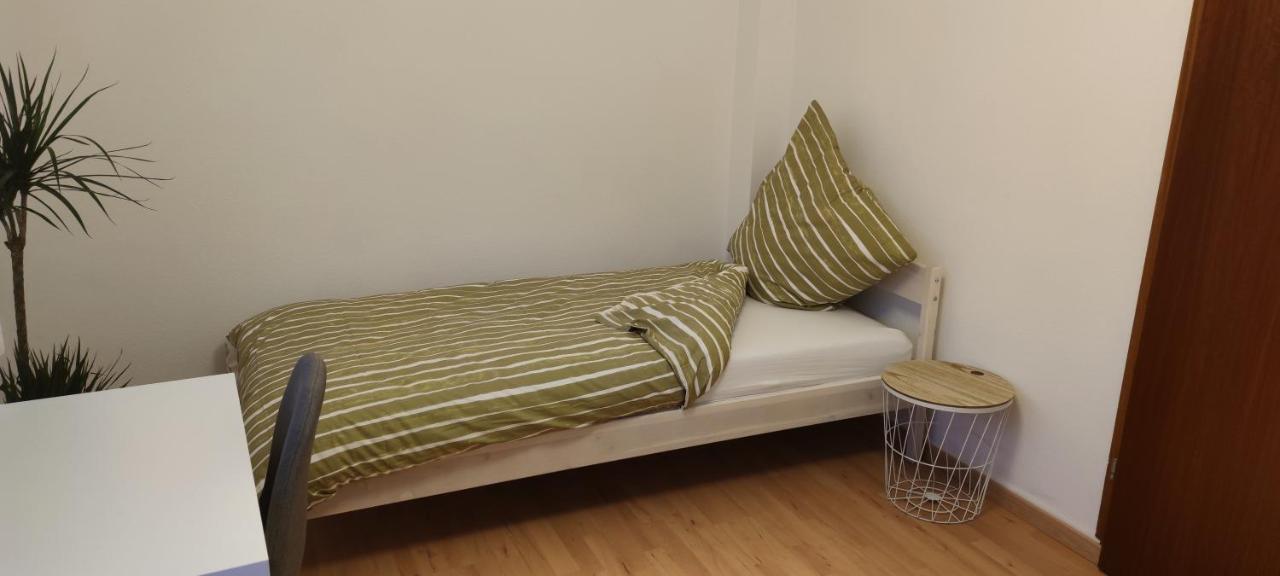 Schoene Und Optimal Gelegene Wohnung Og Weisskirchen Extérieur photo