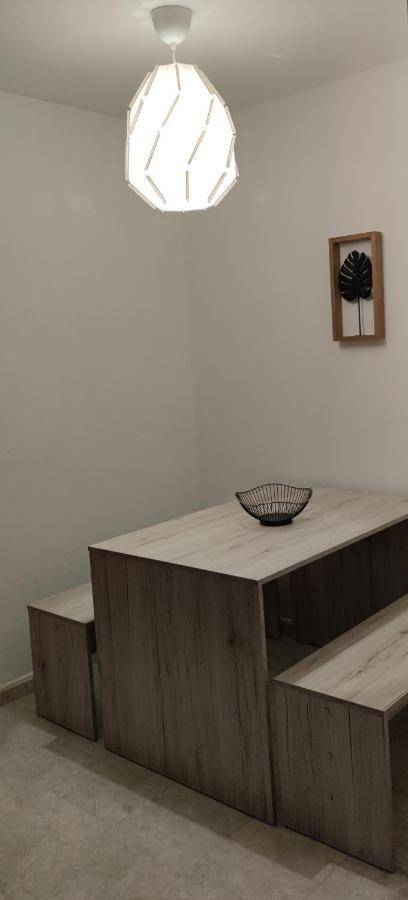 Schoene Und Optimal Gelegene Wohnung Og Weisskirchen Extérieur photo