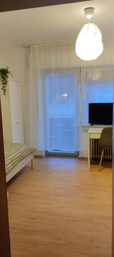 Schoene Und Optimal Gelegene Wohnung Og Weisskirchen Extérieur photo